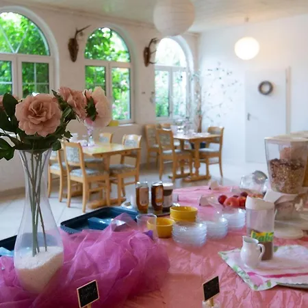 Hotel Schlosshof